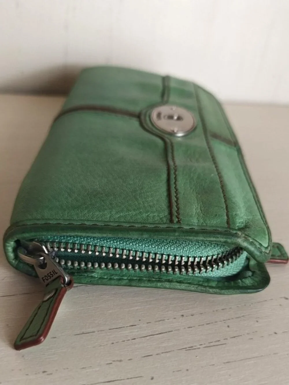 Fossil Maddox Continental Wallet Soft Smooth Green Leather Zip Around